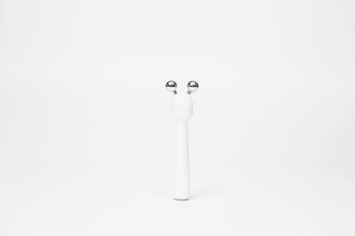 DermaMax HD: Iontophoresis hand piece
