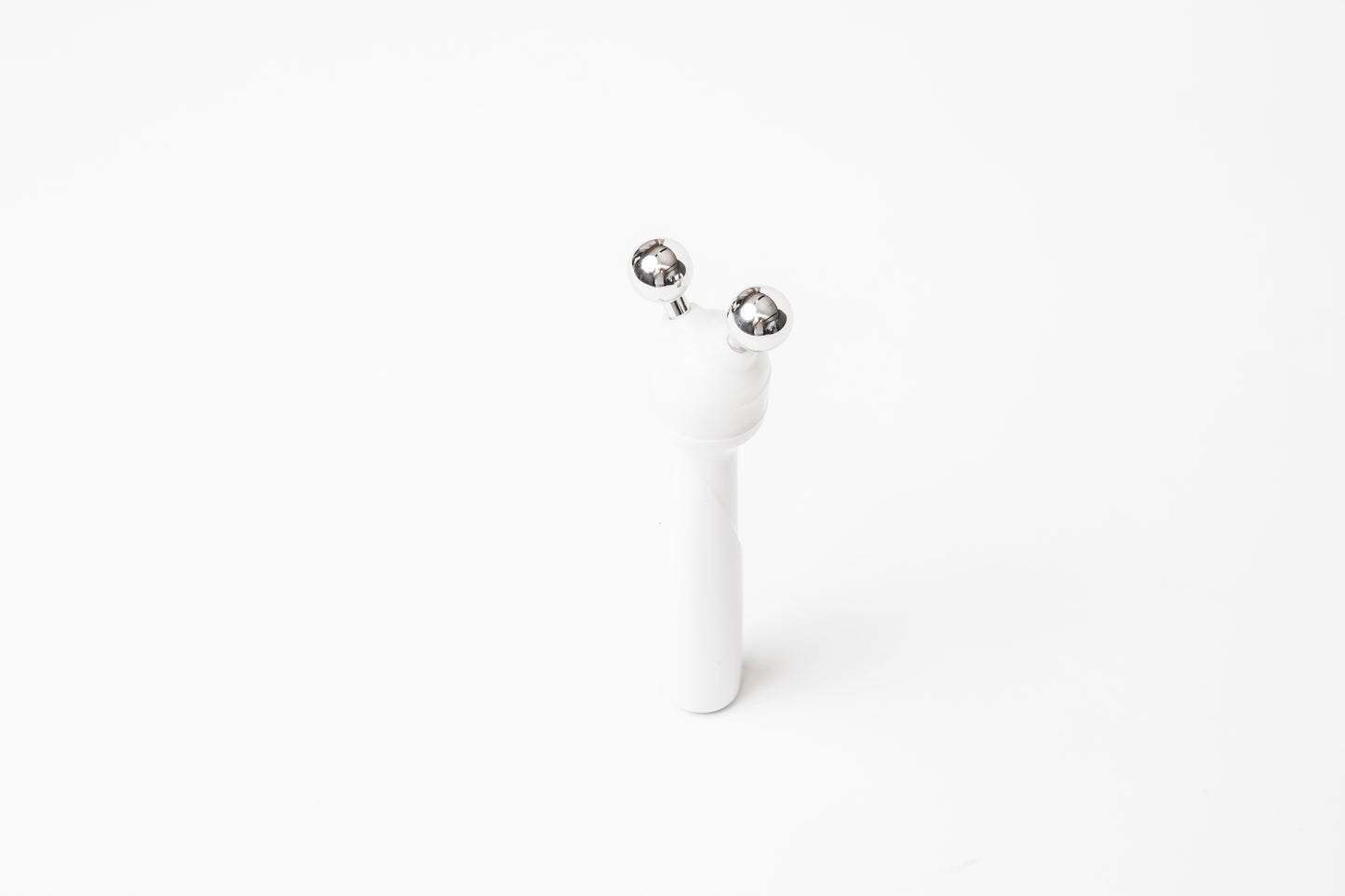 DermaMax HD: Iontophoresis hand piece